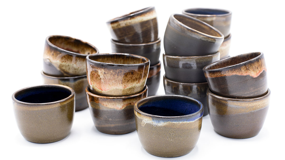 Handmade tableware and ceramic workshop in Malaga – black collection